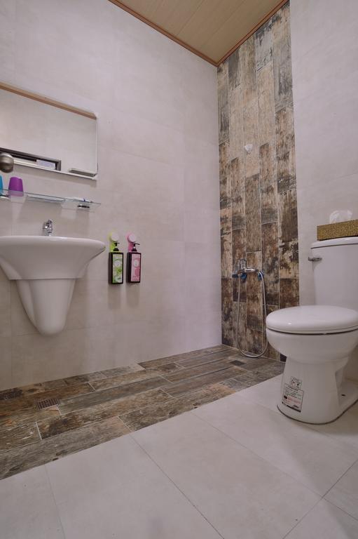 Wave B&B Chenggong Luaran gambar